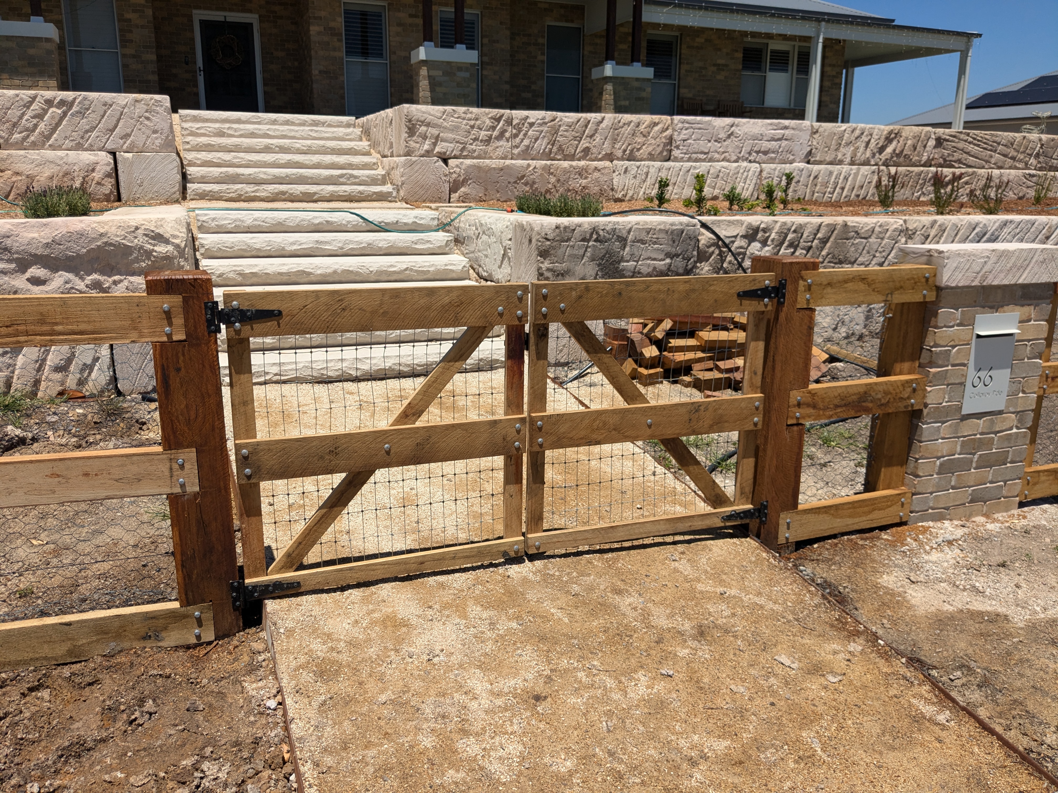 Rural Gates Fence Contractor | Swanrdige Fencing